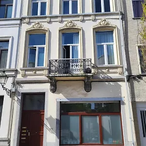 studio-alicia-idealement-situe.brusselshotelsbook.com/